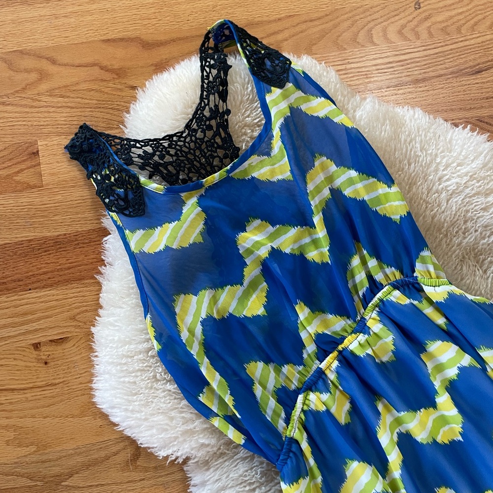 Event High-Low racer back dress - Picture 2 of 7